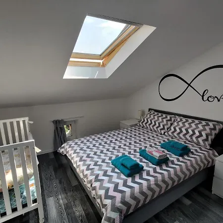 Juliet Apartment *